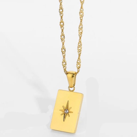 18K Gold Plated Stainless Steel Waterproof Star Pendant Zircon Necklace - Picture 1 of 2